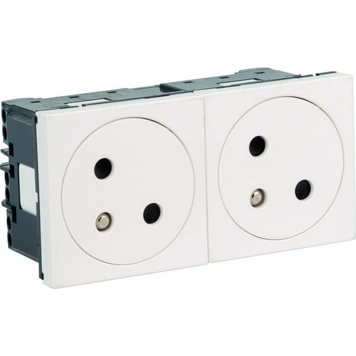 Prise De Courant 2P+T Surface Mosaic Link - 4 Modules - 2 Postes - Blanc - Legrand 2 Prise De Courant 2P+T Surface Mosaic Link - 4 Modules - 2 Postes - Blanc - Legrand – Image 2